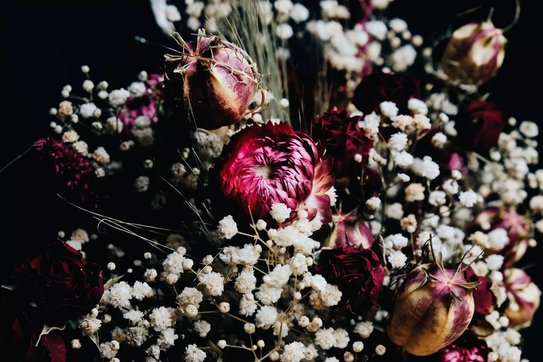 Fleurs séchées ambiance romantique baroque