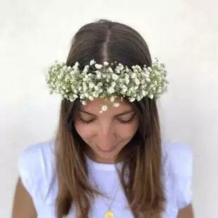 Couronne cheveux en gypsophile, idéale pour un baptême ou une communion